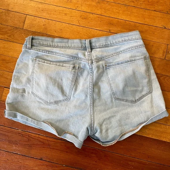 Old Navy Jean Shorts - Picture 5 of 5